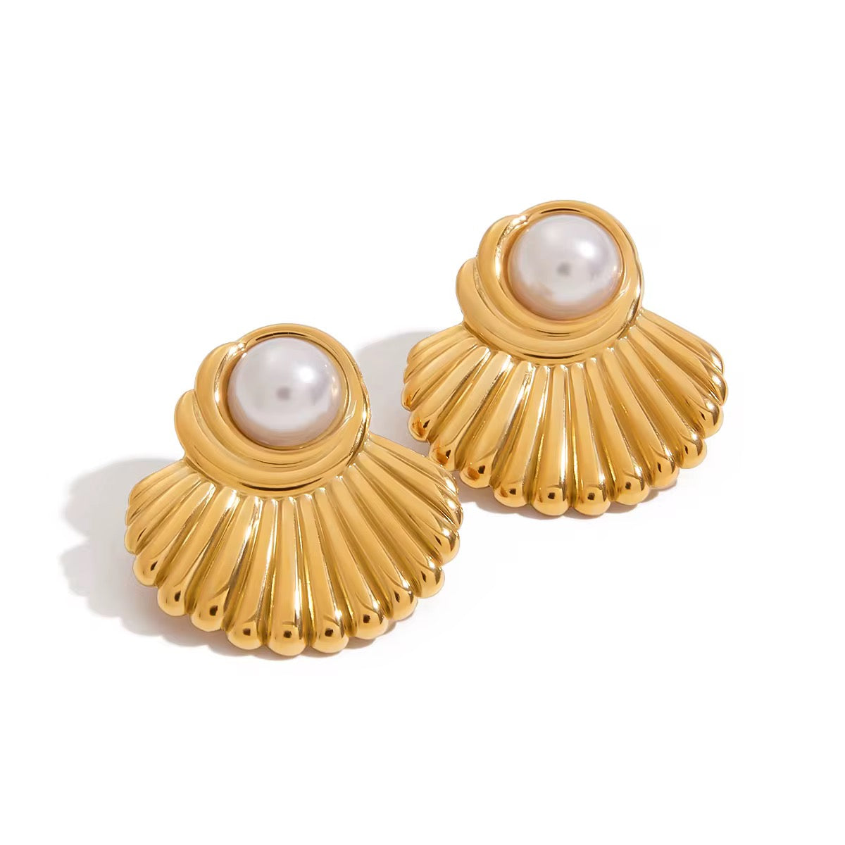 Zoe Pearl Earrings