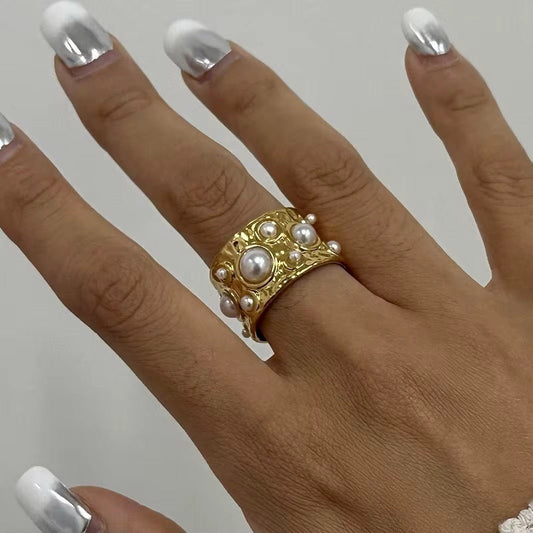 Aurelia Shell Pearl Hammered Ring - Calilo Australia