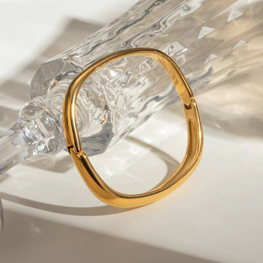 Buckle Square Gold Bracelet - Calilo Australia