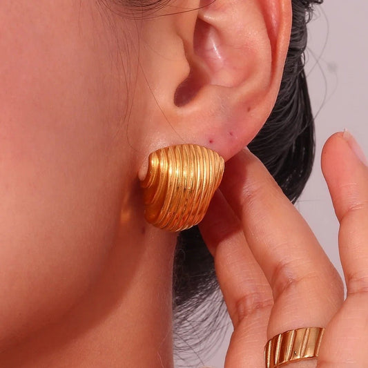 Amaira Gold Earrings - Coco & Cali