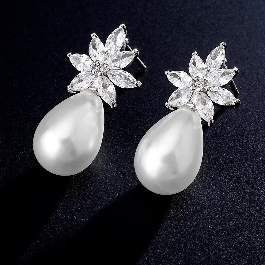 Aurora Earrings - Coco & Cali