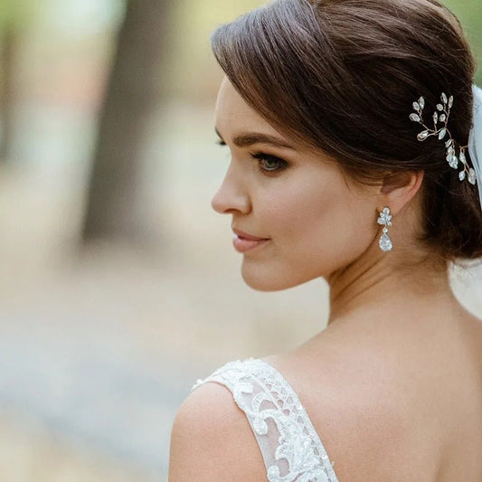 Bridal Jewellery Trends 2025: Pearls, Zircon & Rhinestones Take Centre Stage - Calilo Australia