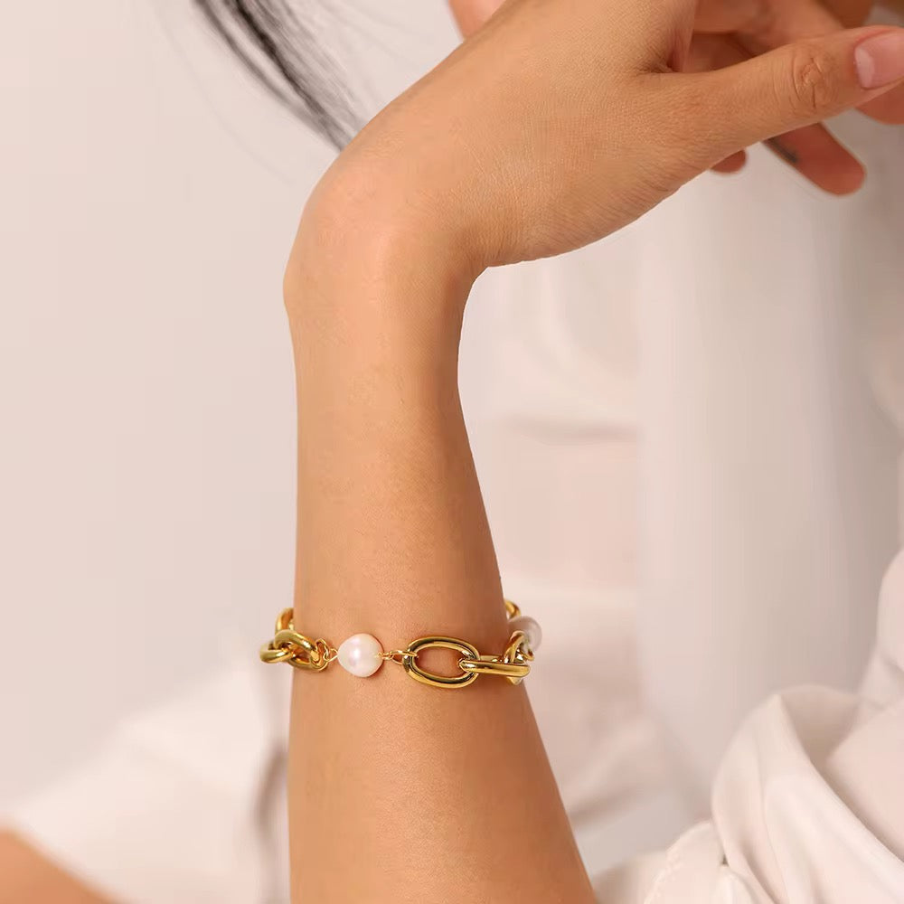 Camille Pearl Link Bracele