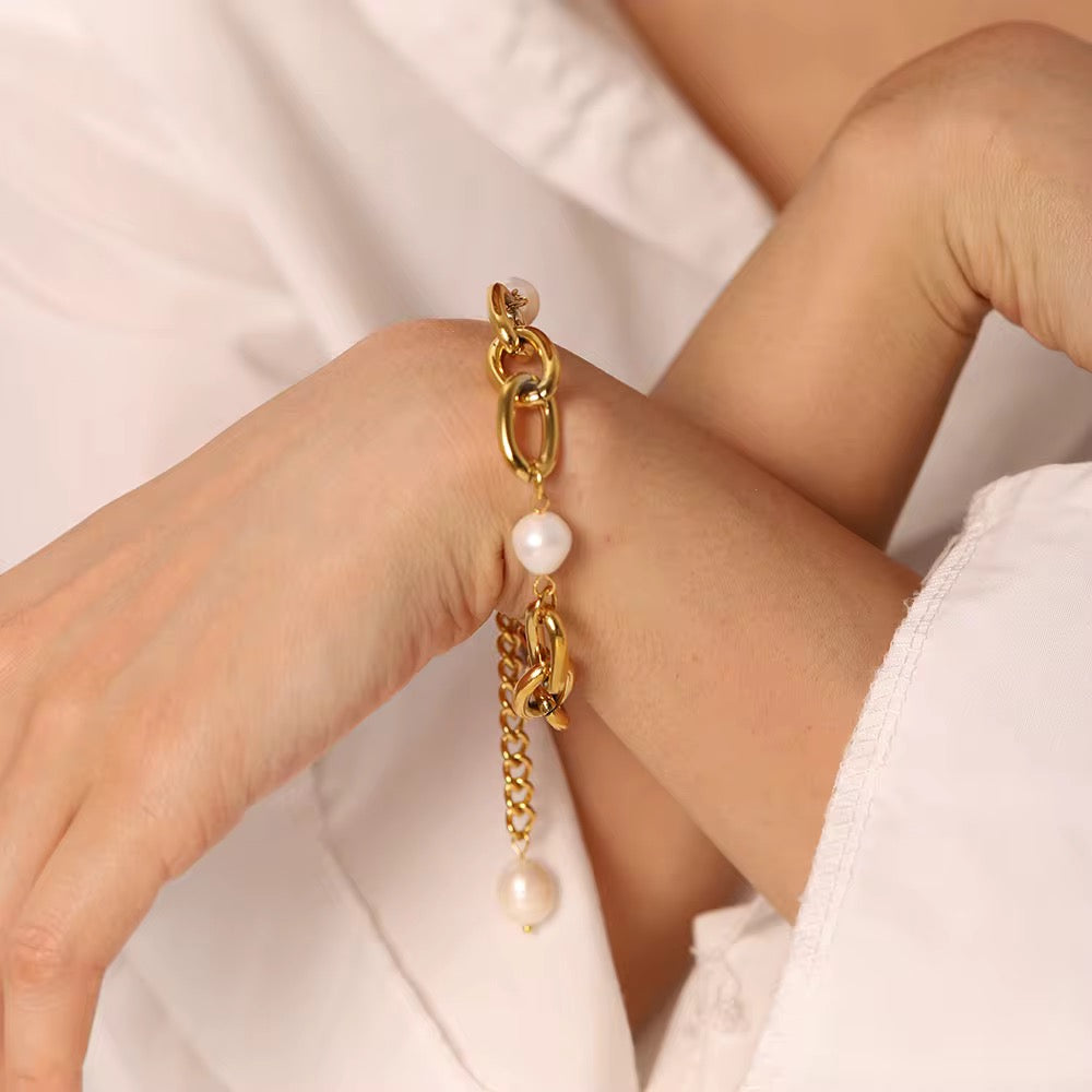 Camille Pearl Link Bracele