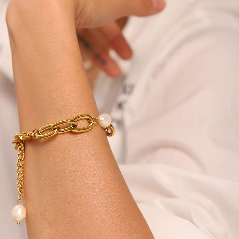 Camille Pearl Link Bracele