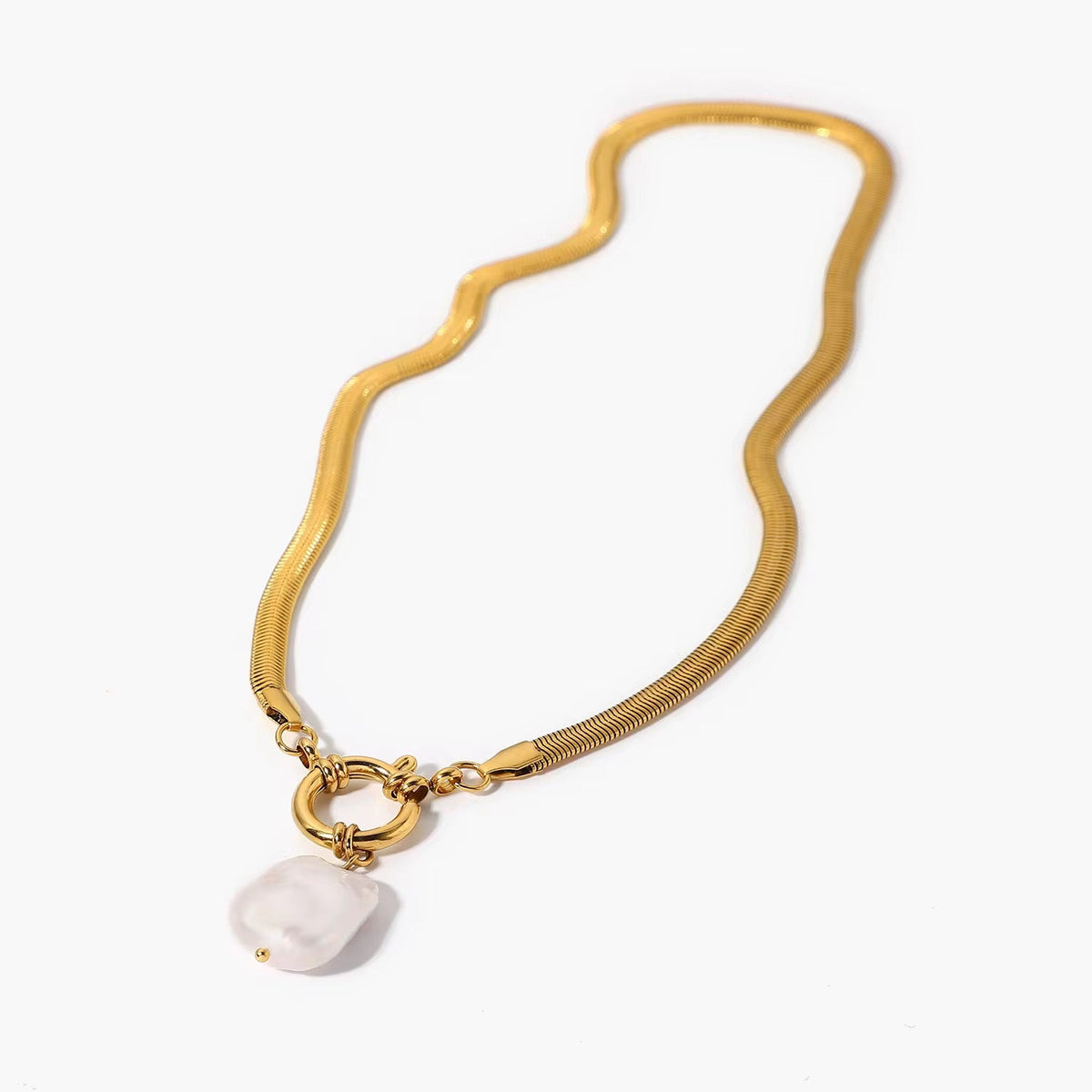 Gold pearl herringbone necklace