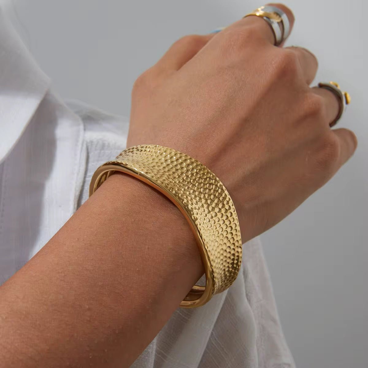 Amara Gold Bracelet - Calilo Australia