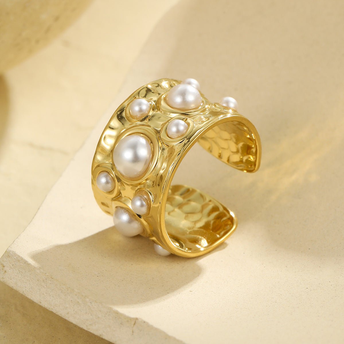 Aurelia Shell Pearl Hammered Ring - Calilo Australia