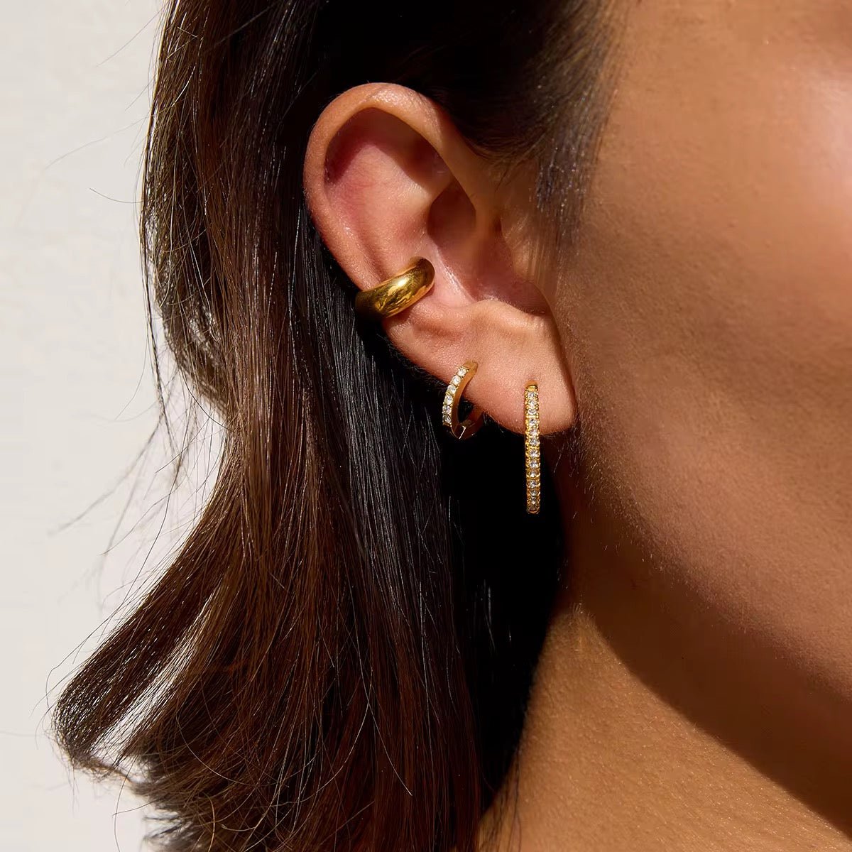 Elara Oval Zircon Hoop Earrings - Calilo Australia
