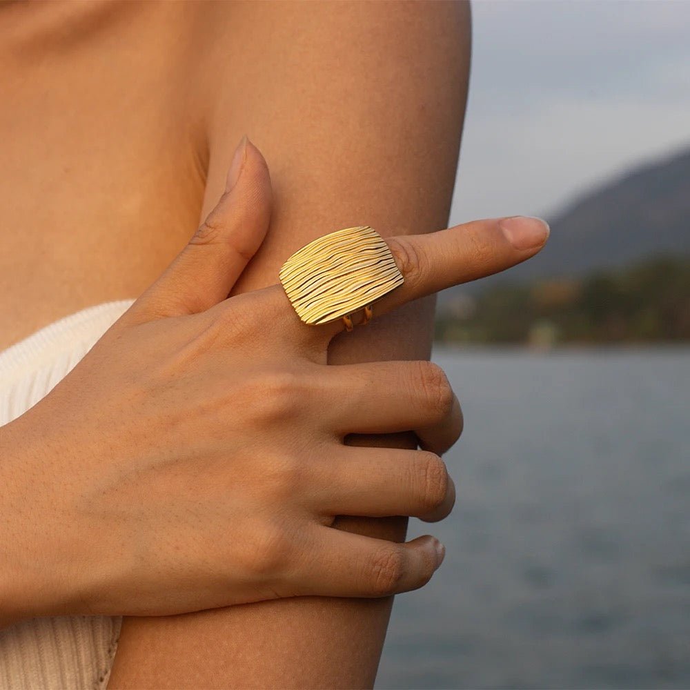 Ella Gold Ring - Calilo Australia