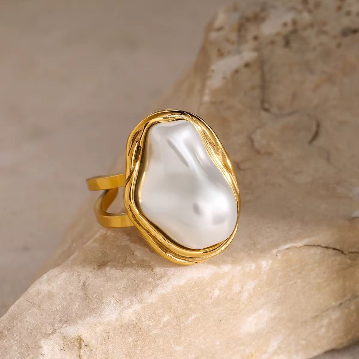 Ella Pearl Statement Ring - Calilo Australia