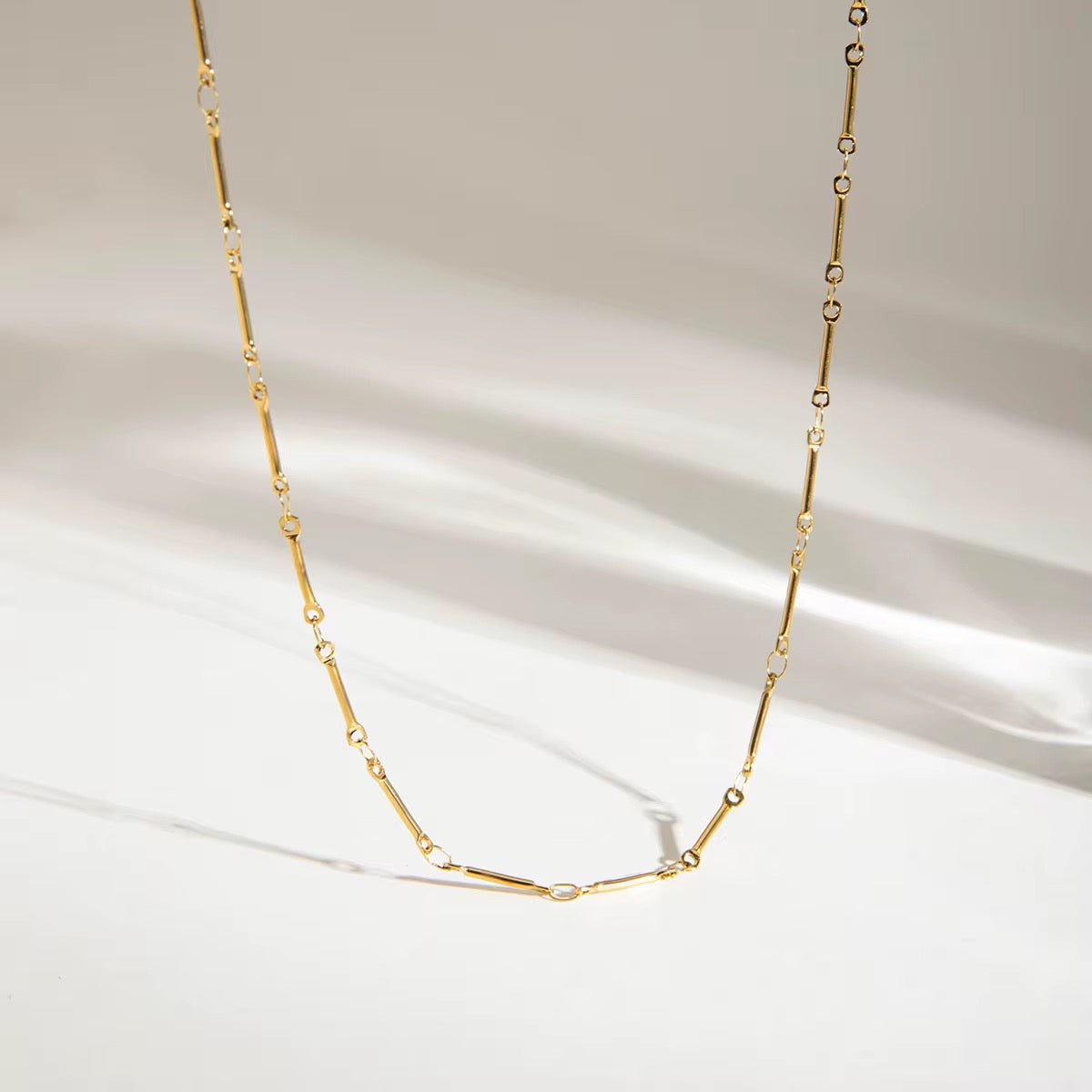 Mila Sleek Chain Necklace - Calilo Australia