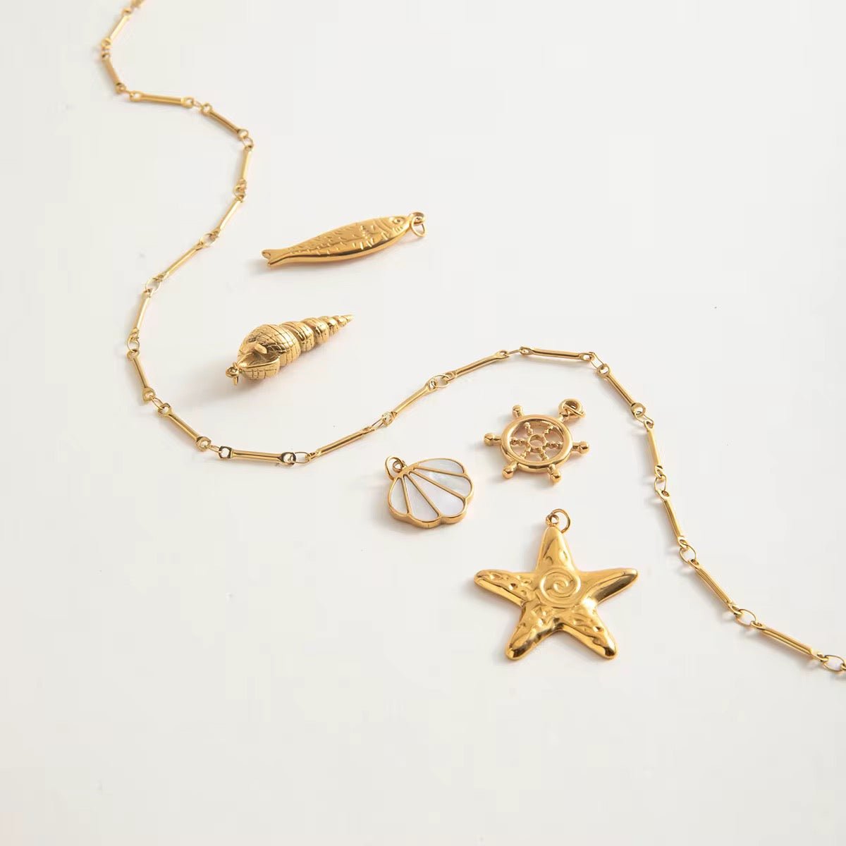 Mila Sleek Chain Necklace - Calilo Australia