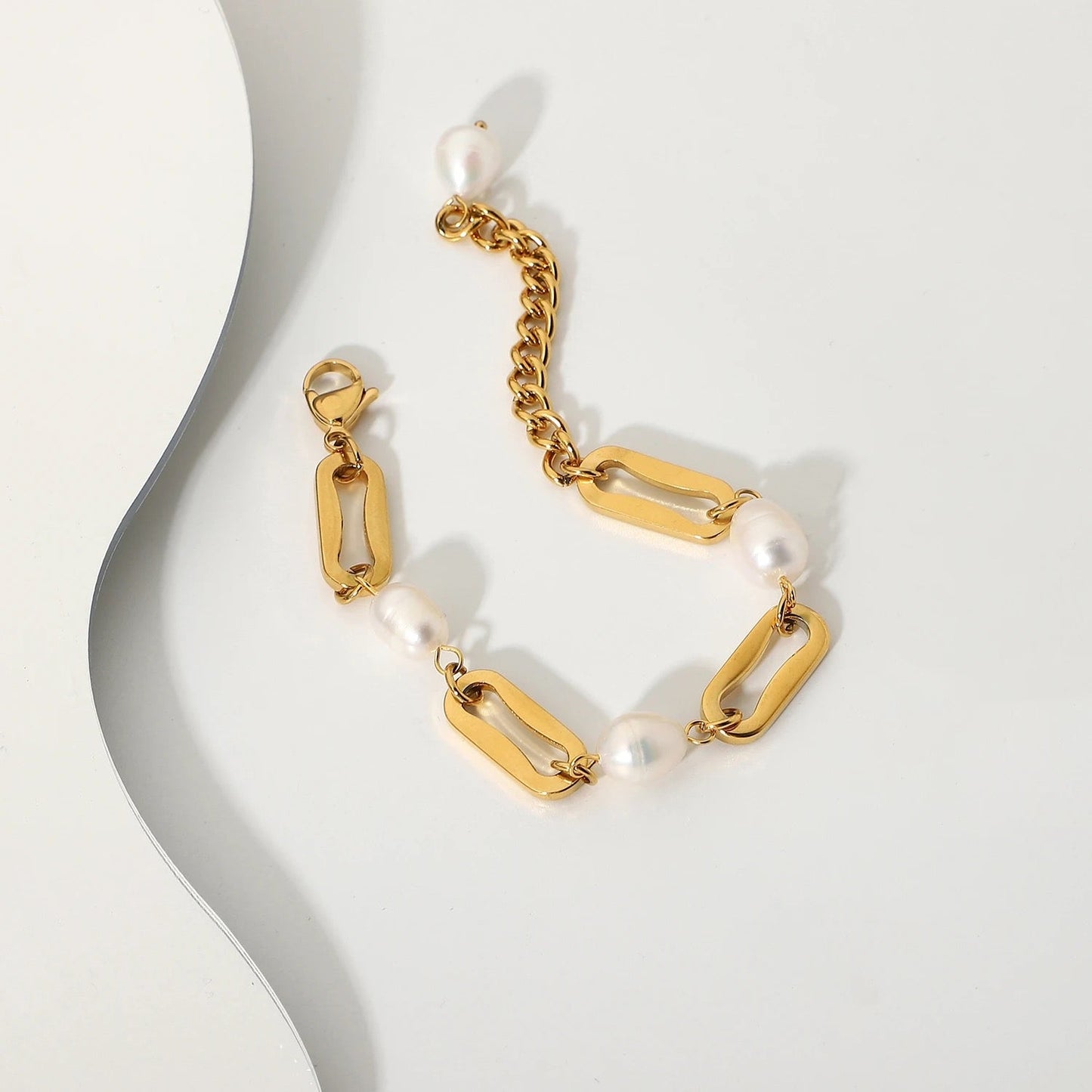 Paris Pearl Bracelet - Calilo Australia