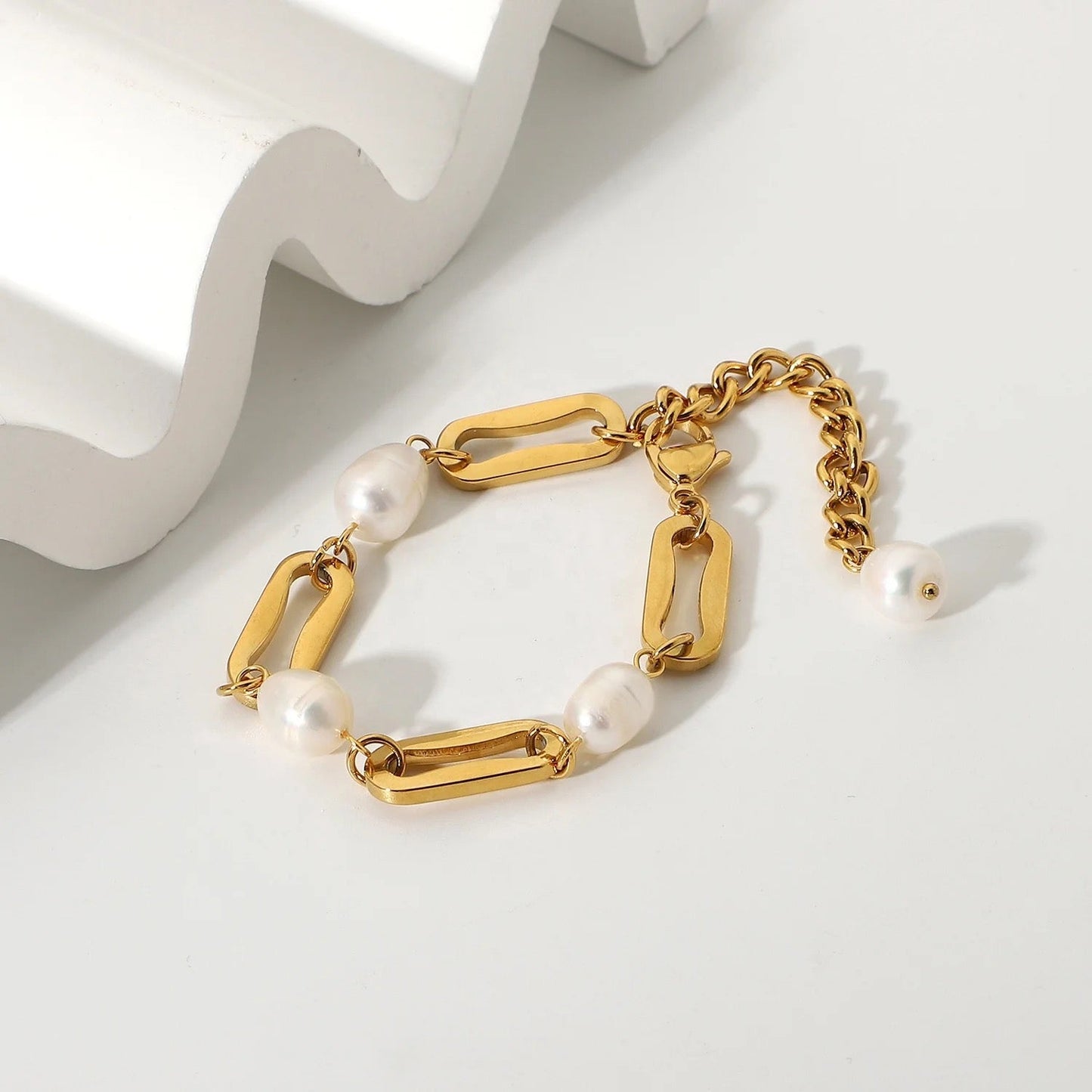 Paris Pearl Bracelet - Calilo Australia