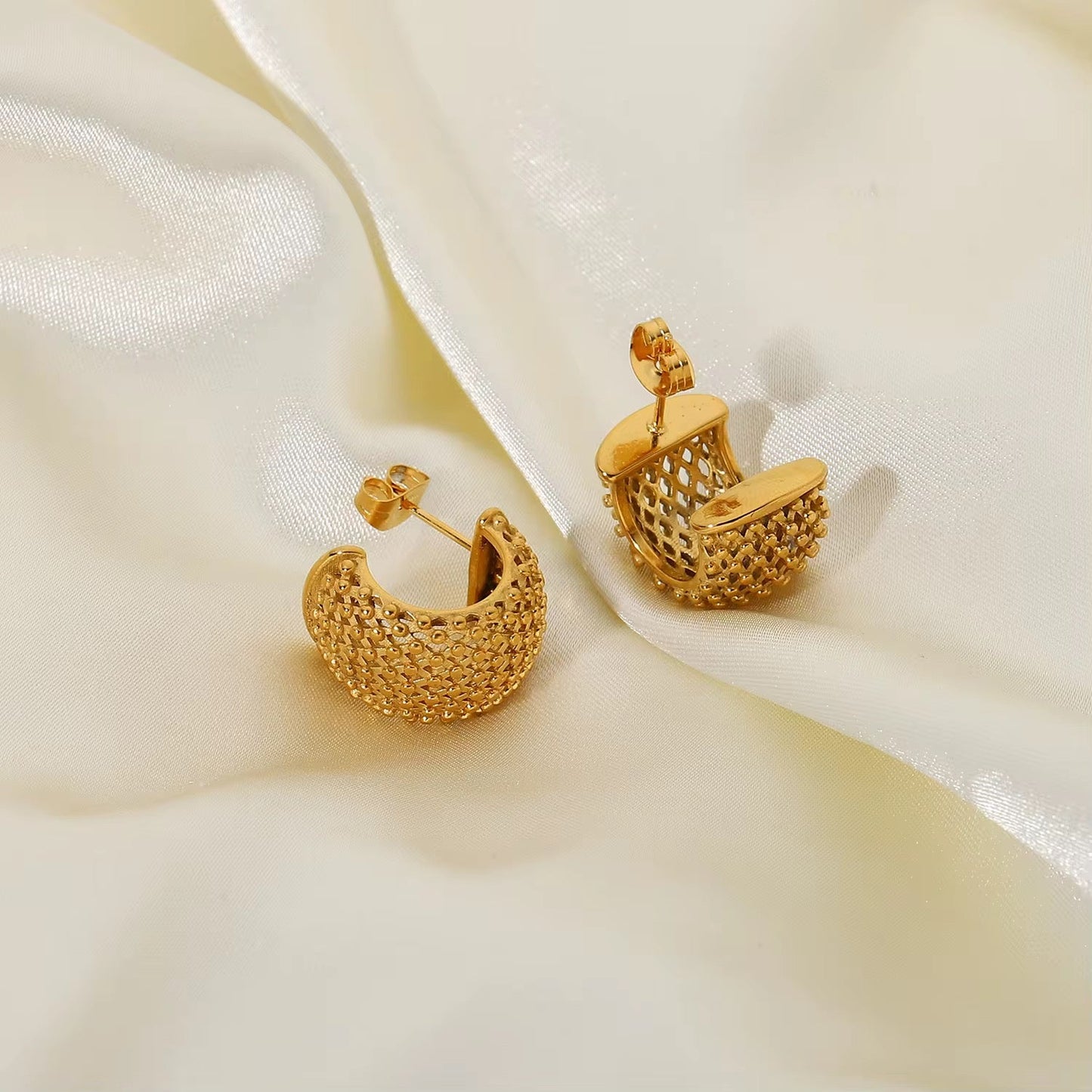 Sarah Gold Earrings - Calilo Australia