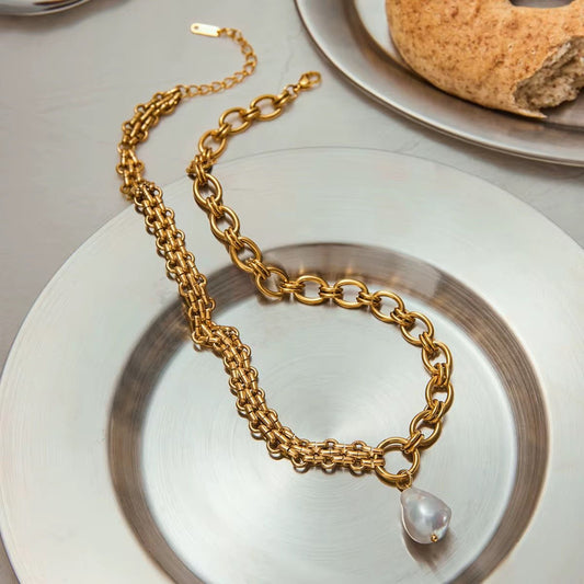 Victoria Pearl Drop Necklace - Calilo Australia