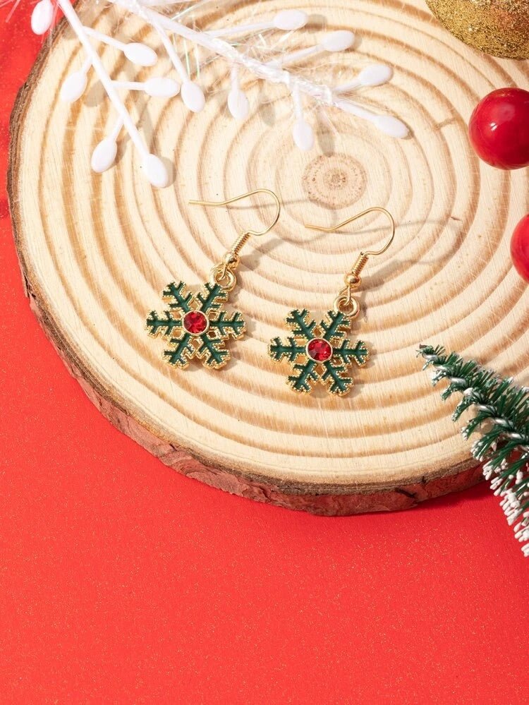 Christmas Snowflake Earrings - Coco & Cali