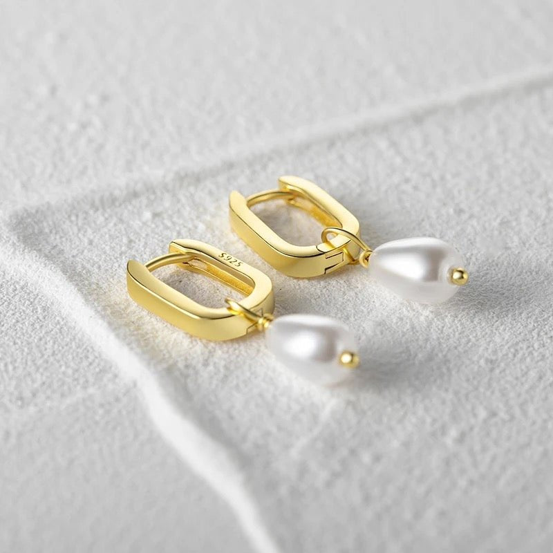 Claire Pearl Drop Earrings - Coco & Cali