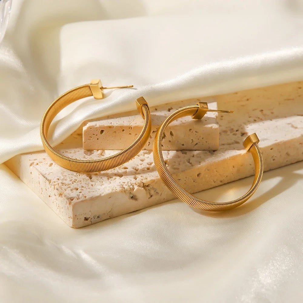Tia Gold Hoop Earrings - Coco & Cali
