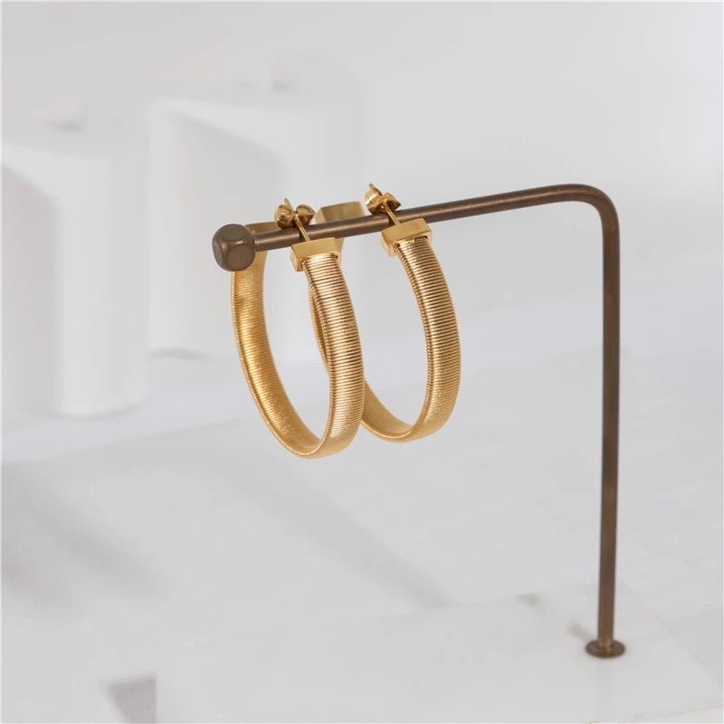 Tia Gold Hoop Earrings - Coco & Cali