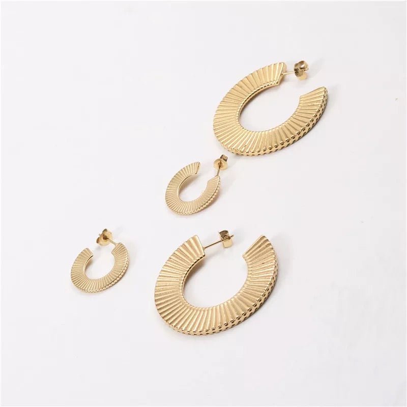 Zara Hoop Earrings - Coco & Cali